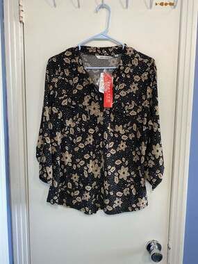 Emily Daniels Floral Button-Down Stretch Blouse with Sequins